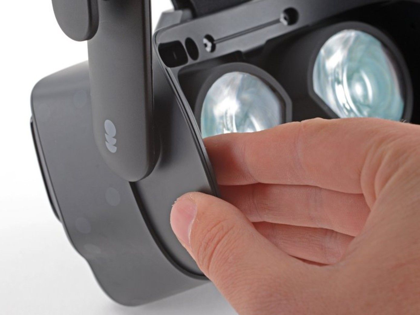 Positioning the right side of the face gasket bezel
