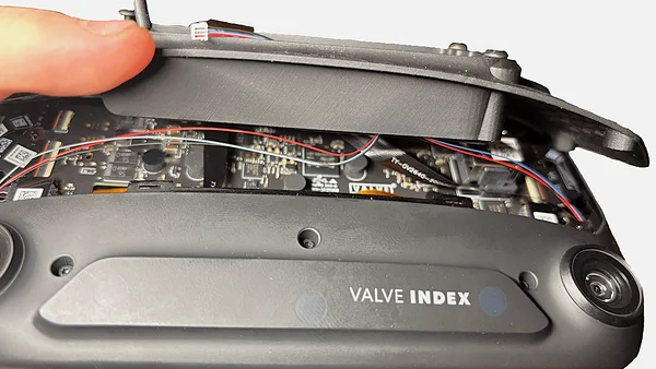 Close-up of the right cable near the USB port, routed away from the connector