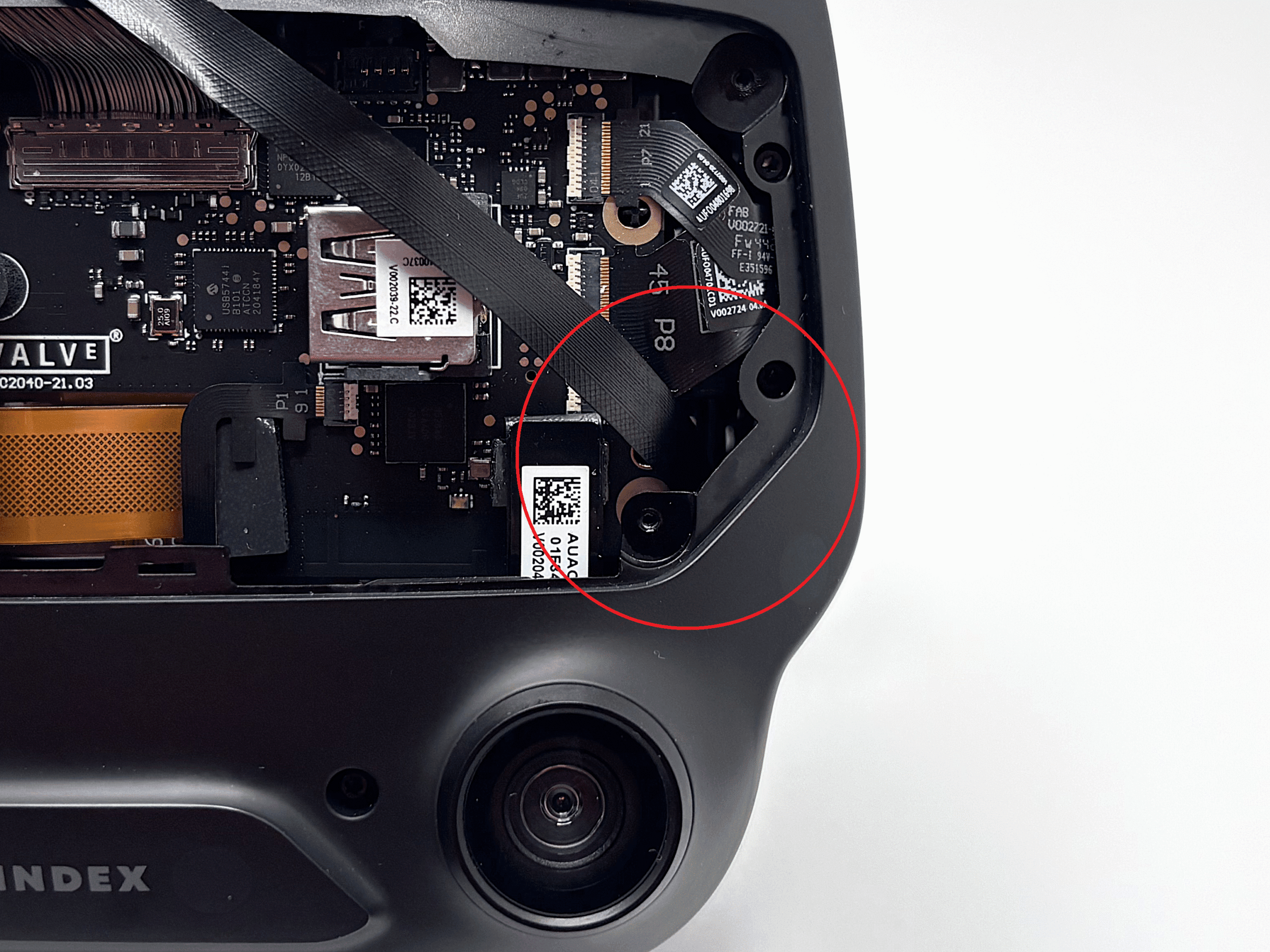 Front view with the area where the cable comes out highlighted
