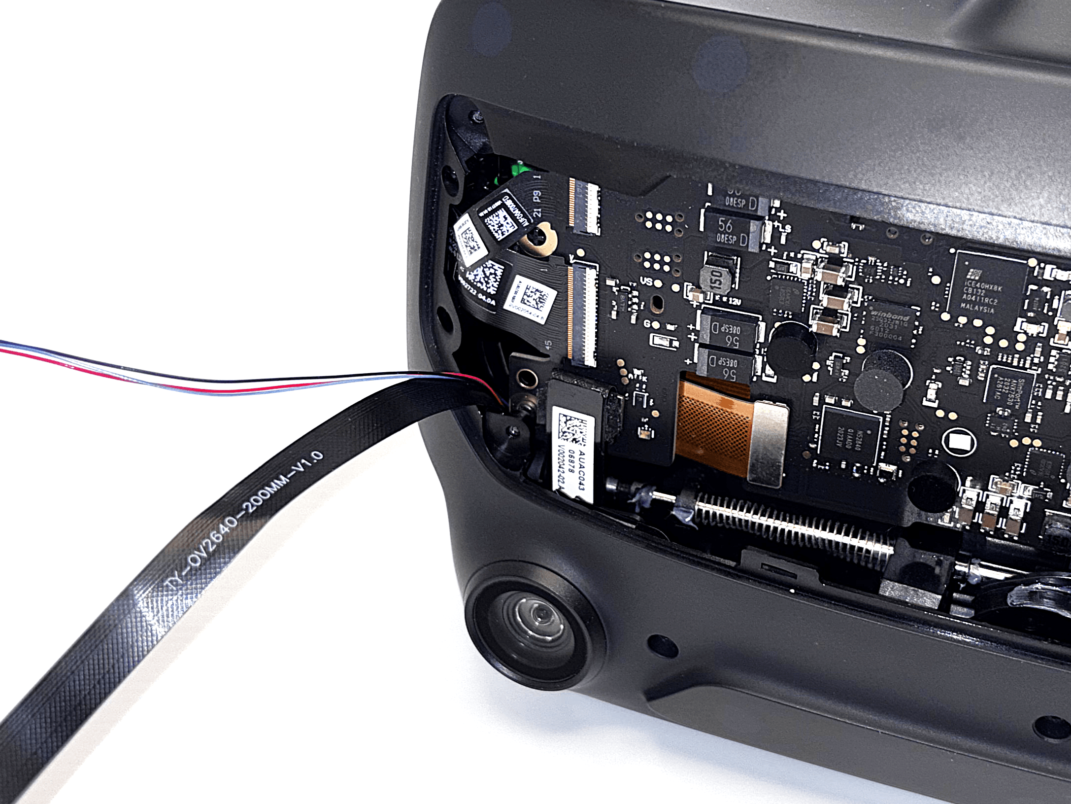 Connecting the right LED cable to the eye module